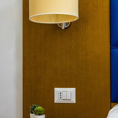 Carlo Iii Неаполь